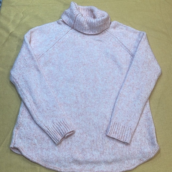 Michael Kors Pink Sweater Size M - Picture 2 of 4